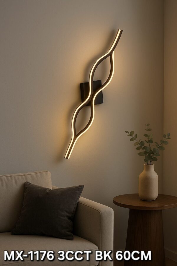 انارة ليد جانبية تعمل الشحن